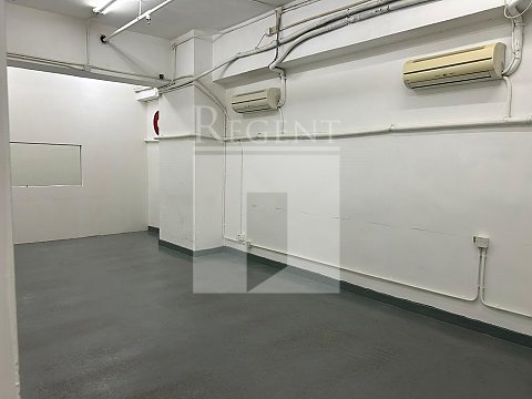 Hung Wai Ind Bldg (雄偉工業大廈) 