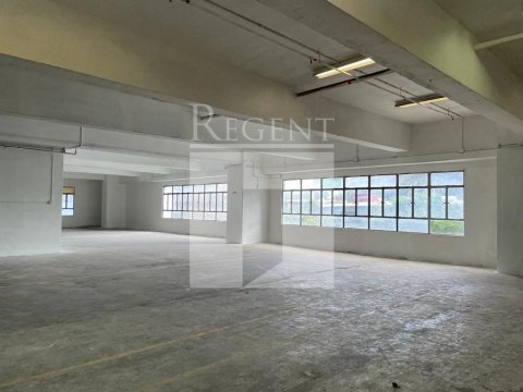 荃湾工业大厦, 立泰工业中心 第02座