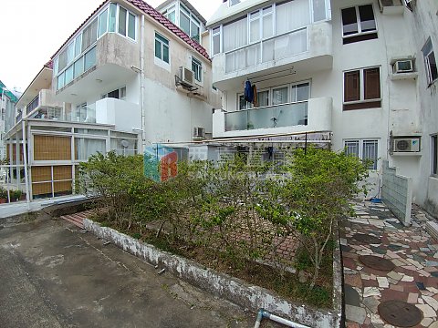 瓦瑤頭村