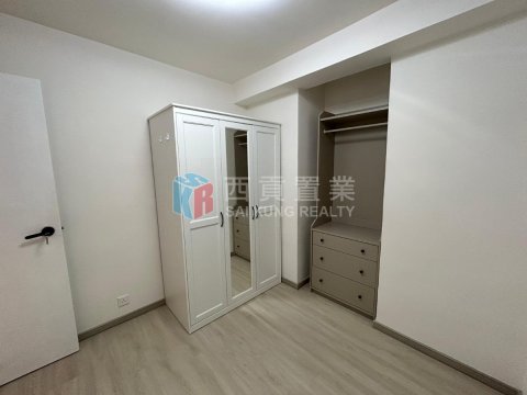 慶徑石