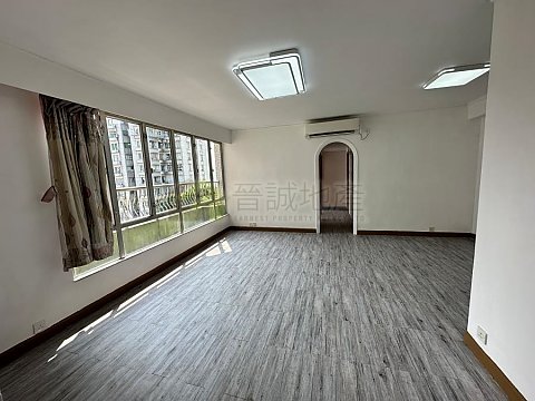 豪景花園 荃灣 中層 B054686 售盤