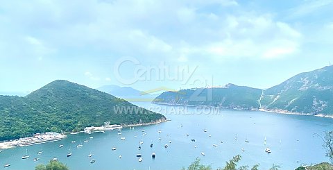 PINE CREST Repulse Bay L A351198 For Buy