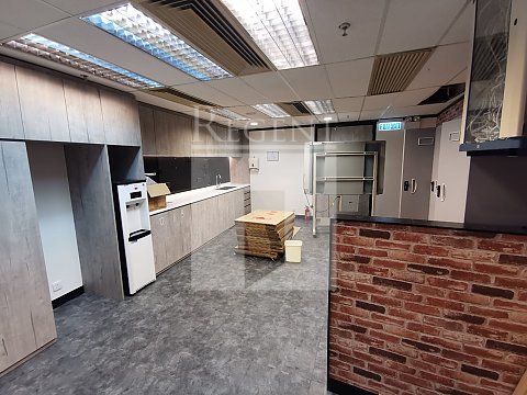 GRAND CENTURY PLACE TWR 01 (新世紀廣場 第01座) 