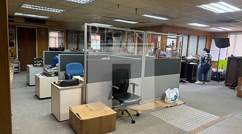 黄竹坑工业大厦, 长德工业大厦