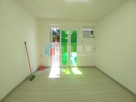 慶徑石
