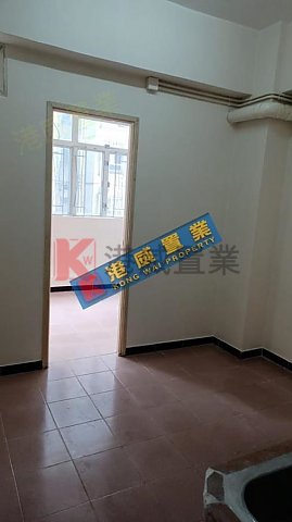 五昌楼 深水埗 中层 008457 售盘