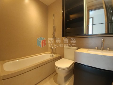 傲瀧 