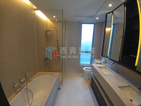 傲瀧 