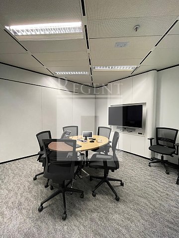 Standard Chartered Bank Bldg (渣打銀行大廈) 