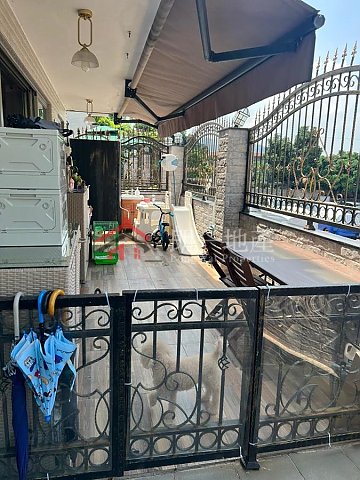 天水圍村屋
