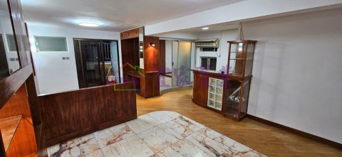 幸福花园●路边屋苑中层 元朗 中层 005003 售盘