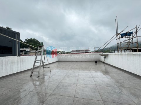 井欄樹村