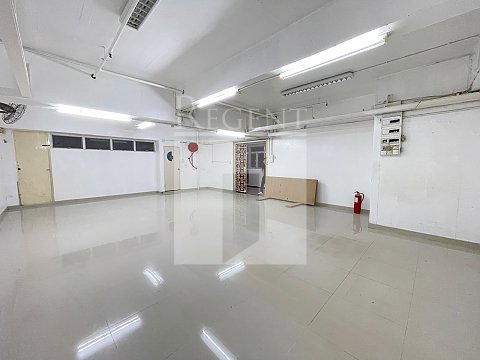 MILLION FORTUNE IND CTR (萬達來工業中心) 