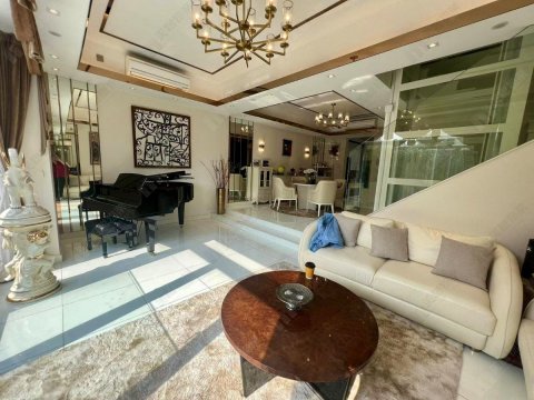 BEVERLY HILLS BOULEVARD DE FONTAIN Tai Po All 1486356 For Buy