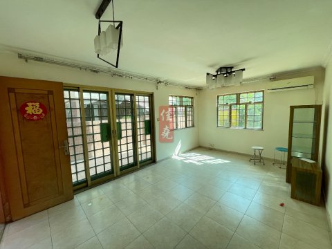 金錢村地下連圍牆花園 上水 009029 售盤