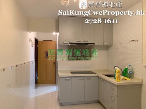  2/F with Rooftop*Convenient Location Sai Kung 014841 For Buy