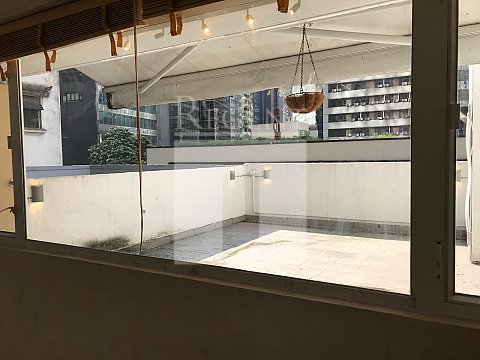 YUE SHING COM BLDG (裕成商業大廈) YUE SHING COM BLDG (裕成商業大廈)