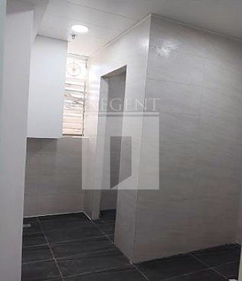 LI DONG BLDG (利東大廈) 