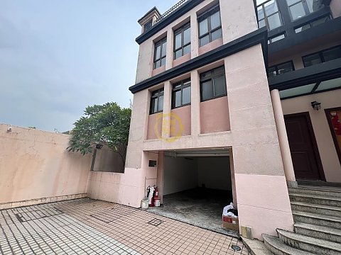 國興村