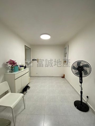 慈愛苑 黃大仙 低層 T124688 售盤