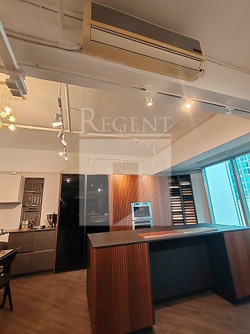 ZJ300 (浙江興業大廈) 