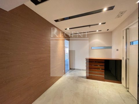 LEE WEST COM BLDG (利威商業大廈) 