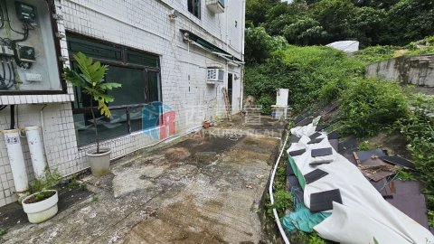 黃竹灣村 黃竹灣村