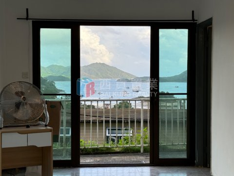 黃竹灣村 黃竹灣村
