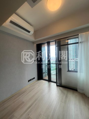 THE QUINN SQUARE MILE Tai Kok Tsui 1555798 For Buy