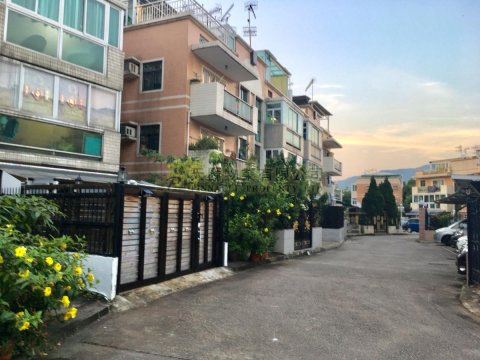 大路边~[花园可泊双车充电]24管理 元朗 低层 006556 售盘