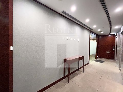 WYNDHAM ST 8 (雲咸街8號) 
