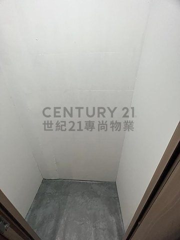 SELWYN FTY BLDG Kwun Tong L K199060 For Buy