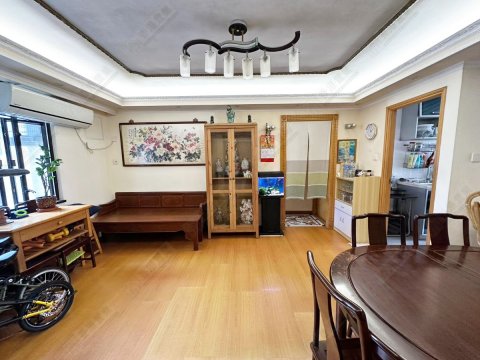 WING CHEUNG COURT Sai Ying Pun L 1552756 For Buy