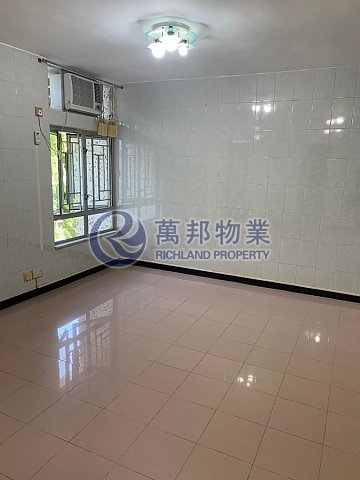 TAK NGA COURT (HOS)