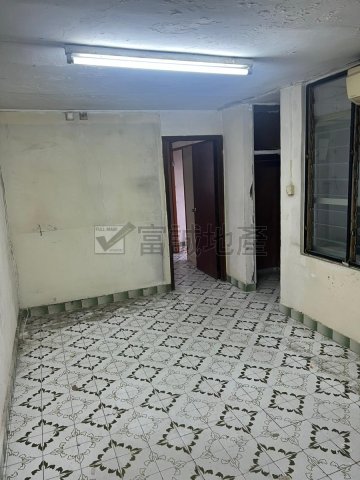 TUNG TAU EST  Kowloon City H L123865 For Buy