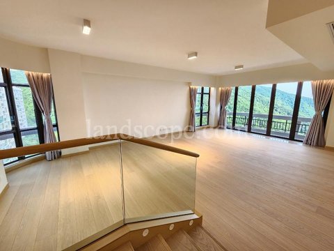 FORTUNA COURT Repulse Bay 1567378 For Buy