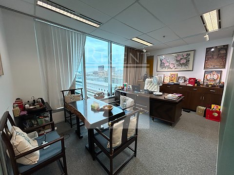 GATEWAY TWR 05 (港威大厦 第05座) 