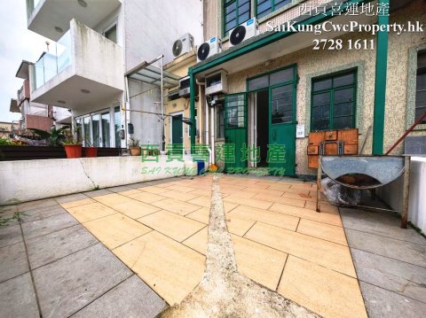 Nearby Sai Kung Town Old House for Rent Sai Kung H 027350 For Buy