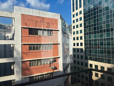 KINGSFORD IND CTR (景發工業中心) 