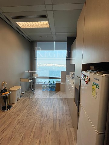 K11 Atelier Victoria Dockside () 