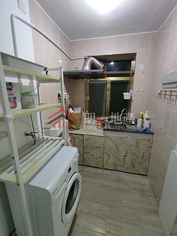 錦上路村屋