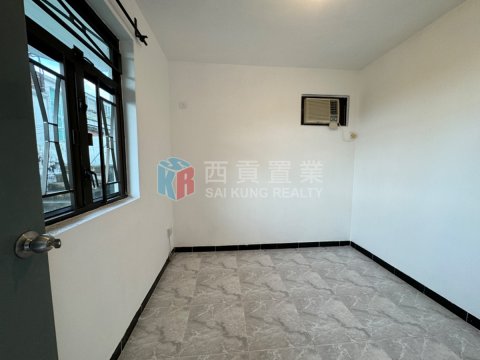 黃竹灣村 黃竹灣村