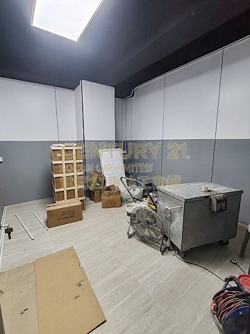 華興工業大廈 新蒲崗 中層 K207077 售盤
