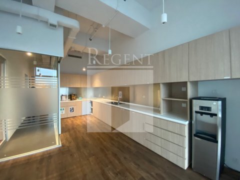 8 OBSERVATORY RD (天文台道8號) 