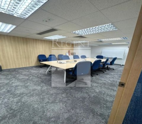 KADER BLDG (開達大廈) 