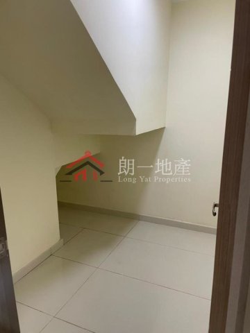 青山公路村屋