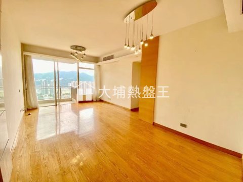 晉名峰 