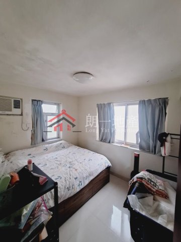 錦上路村屋