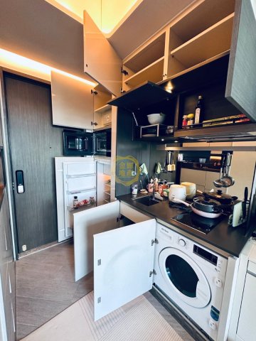 THE ROYALE SKYPOINT ROYALE 