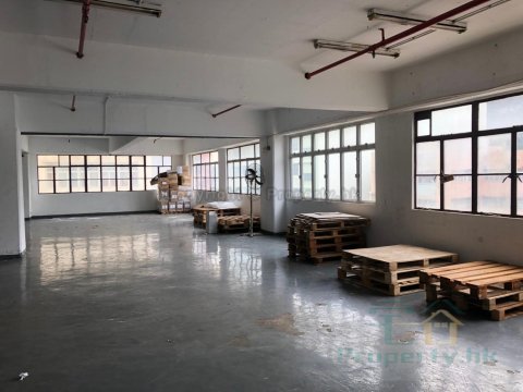 屯门工业中心 屯门 中层 1669728 售盘